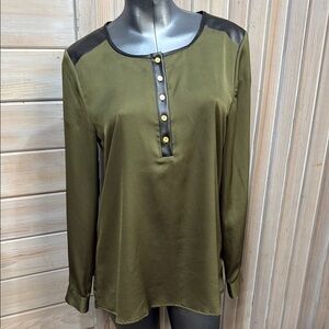 Cupio Black Buttoned Long Sleeve Blouse